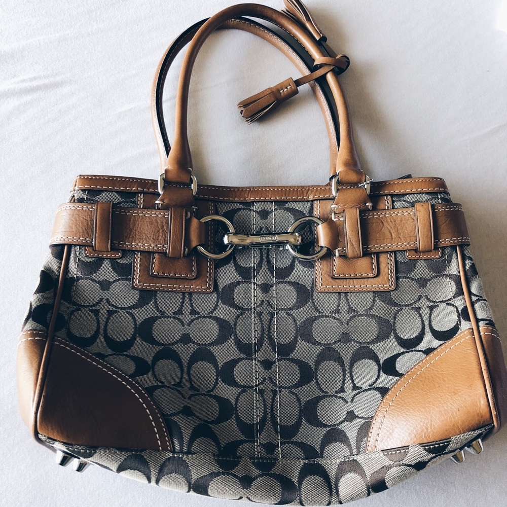 Coach Hampton logo bag